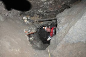 SCAVANO GALLERIA DI UN CHILOMETRO PER DERUBARE GIOIELLERIA